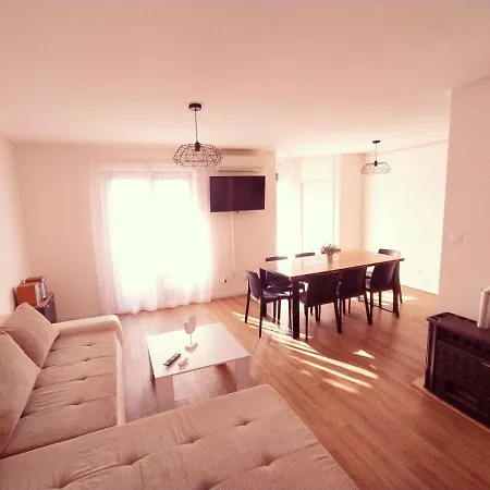 Tramonto Stoja Apartment
