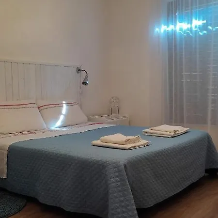 Tramonto Stoja Apartment